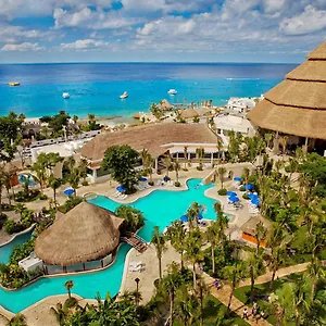 Grand Park Royal Resort